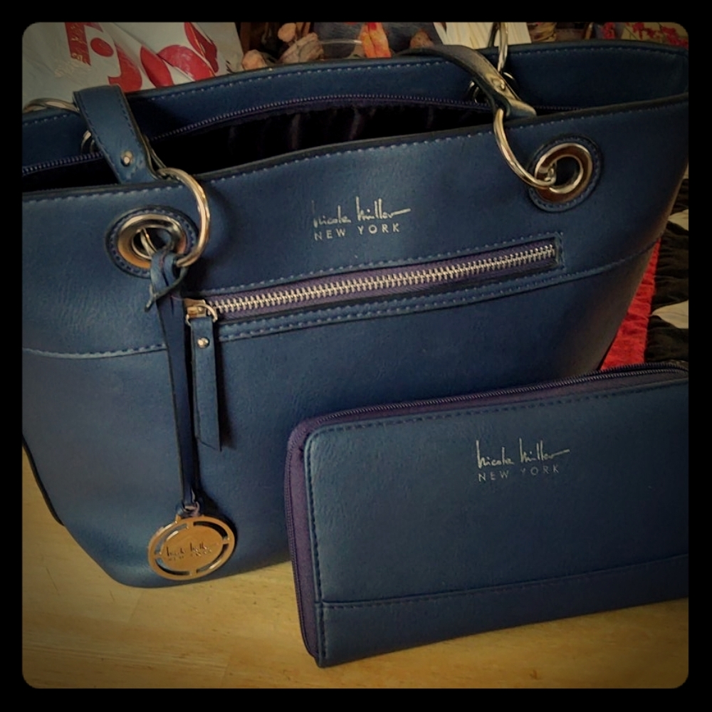Nicole Miller Purse and Wallet